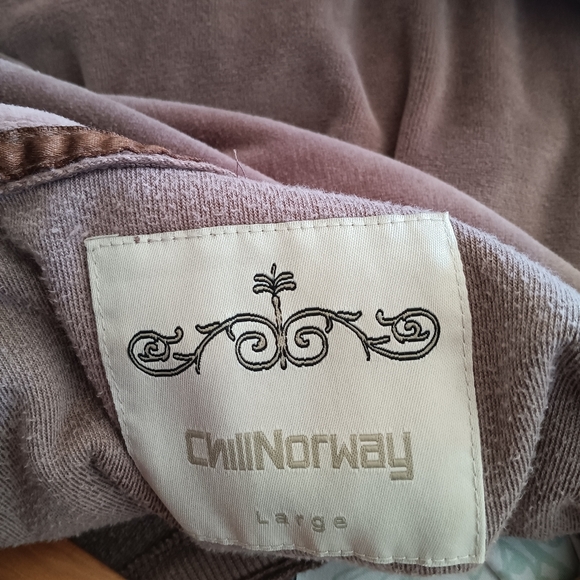 ChillNorway Brown Velour Embroidered Hoodie Dress L - Picture 9 of 11
